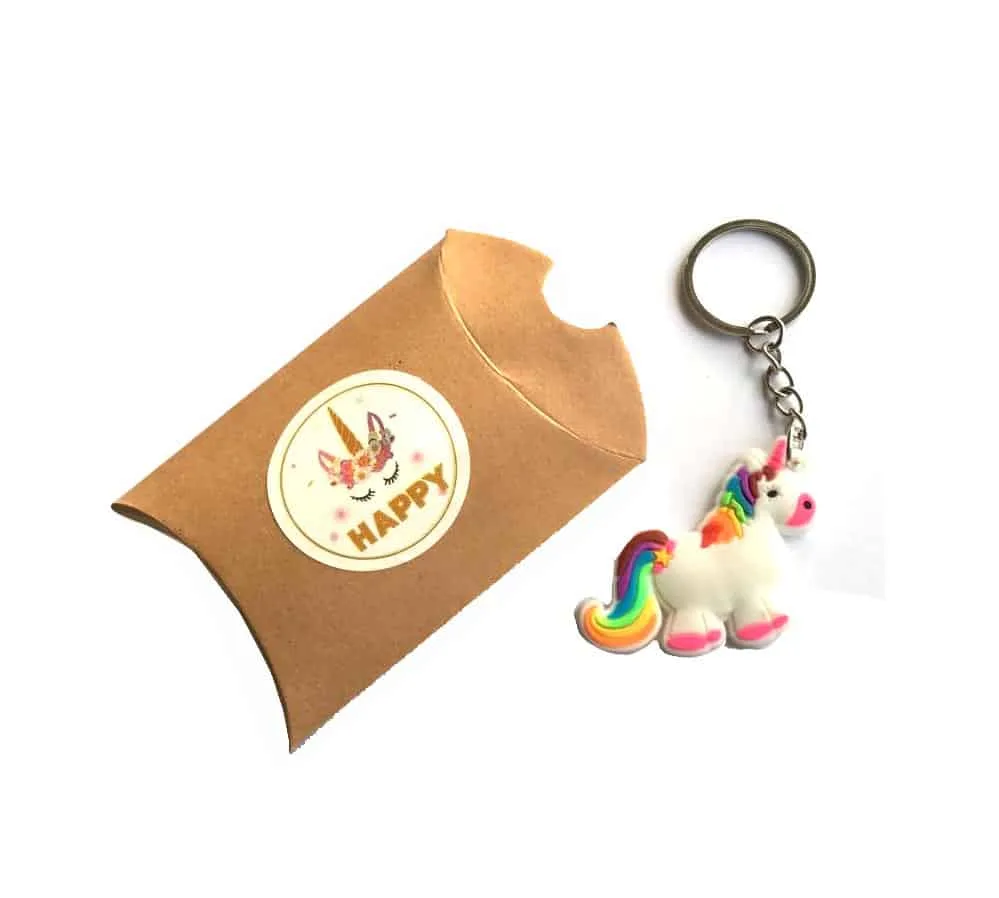 Eenhoorn sleutelhanger met happy unicorn cadeau doosje