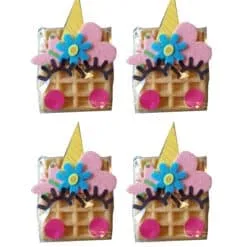 Eenhoorn traktaties uitdelen op school