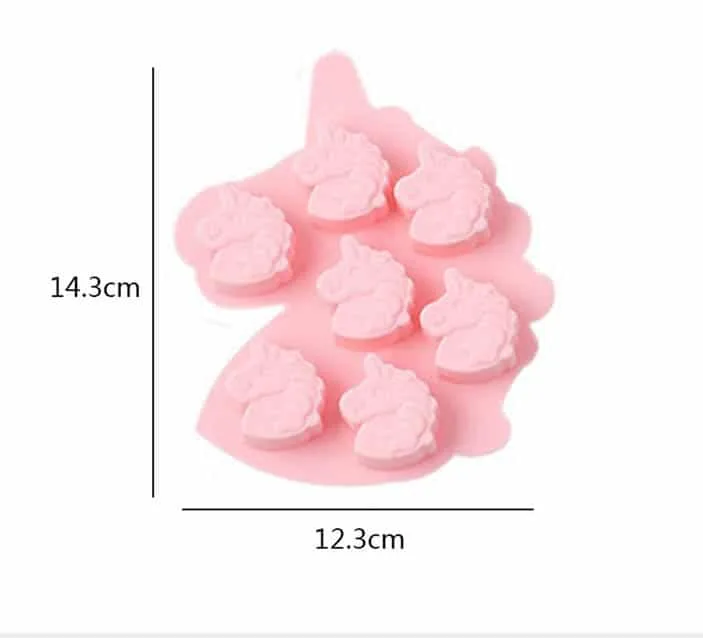 Eenhoorn ijsklontjes maken