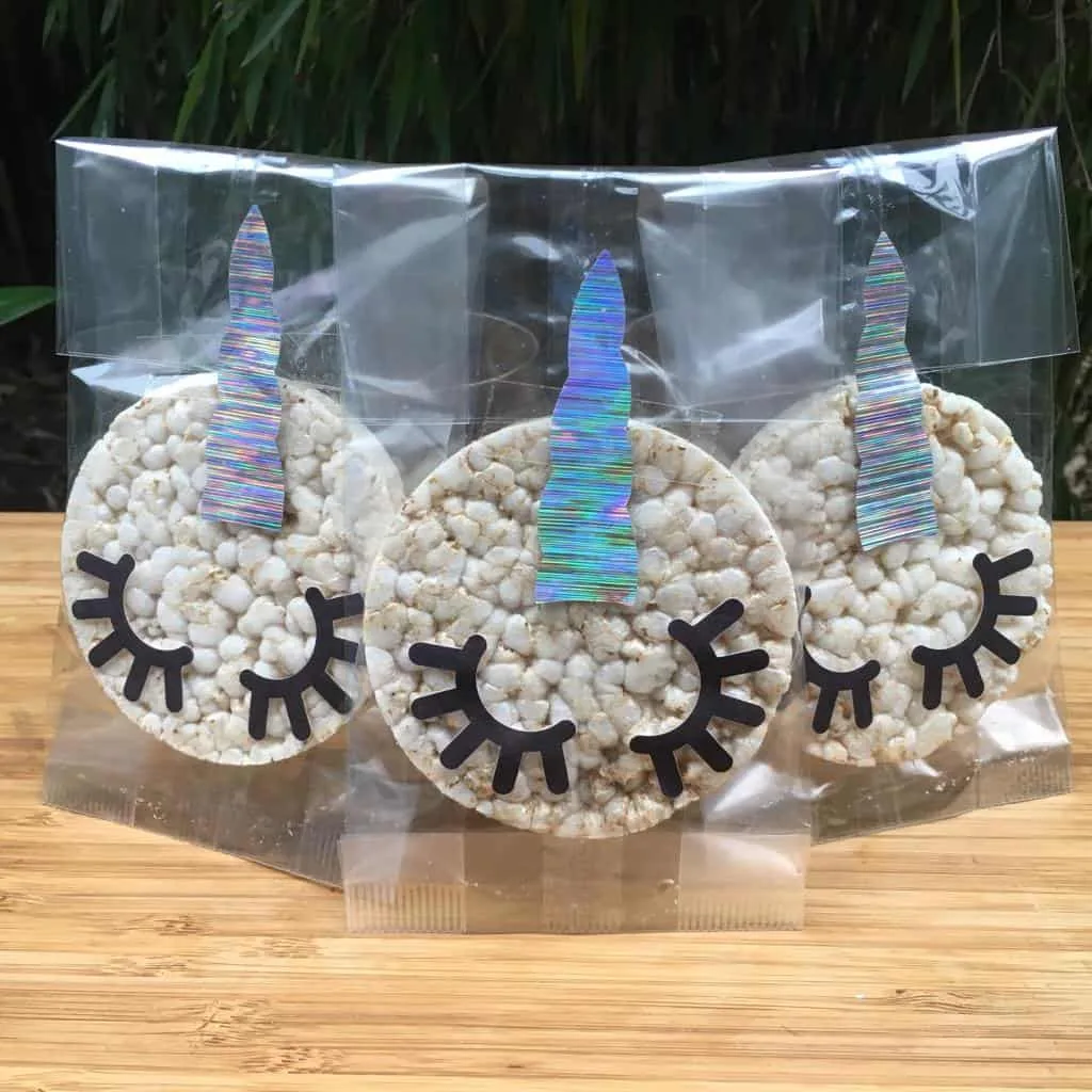 Eenhoorn traktaties maken met rijstwafel